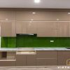 Tủ bếp melamine là 1 loại tủ bếp gỗ công nghiệp được sản xuất trên 1 dây chuyền công nghệ hiện đại.
