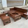 Bàn ghế trong phòng khách