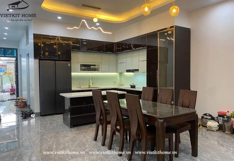 Tủ bếp inox cánh kính 2024 Hot nhất-Vietkit Home