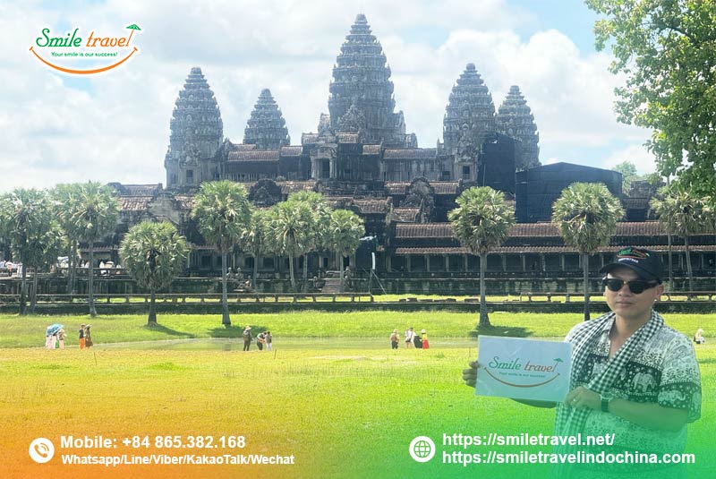 Angkor-wat-views-Siem-Reap-smiletravel