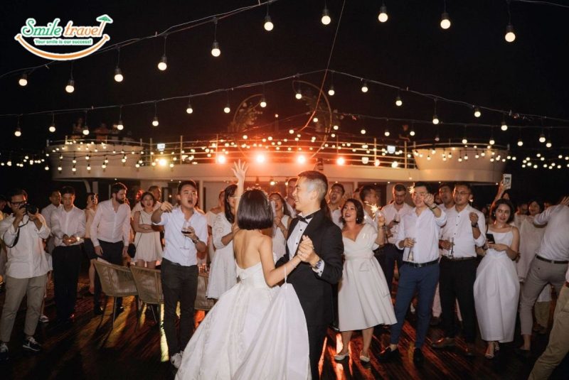 wedding-ambassador-cruise-to-chuc-dam-cuoi-du-thuyen-ambassador